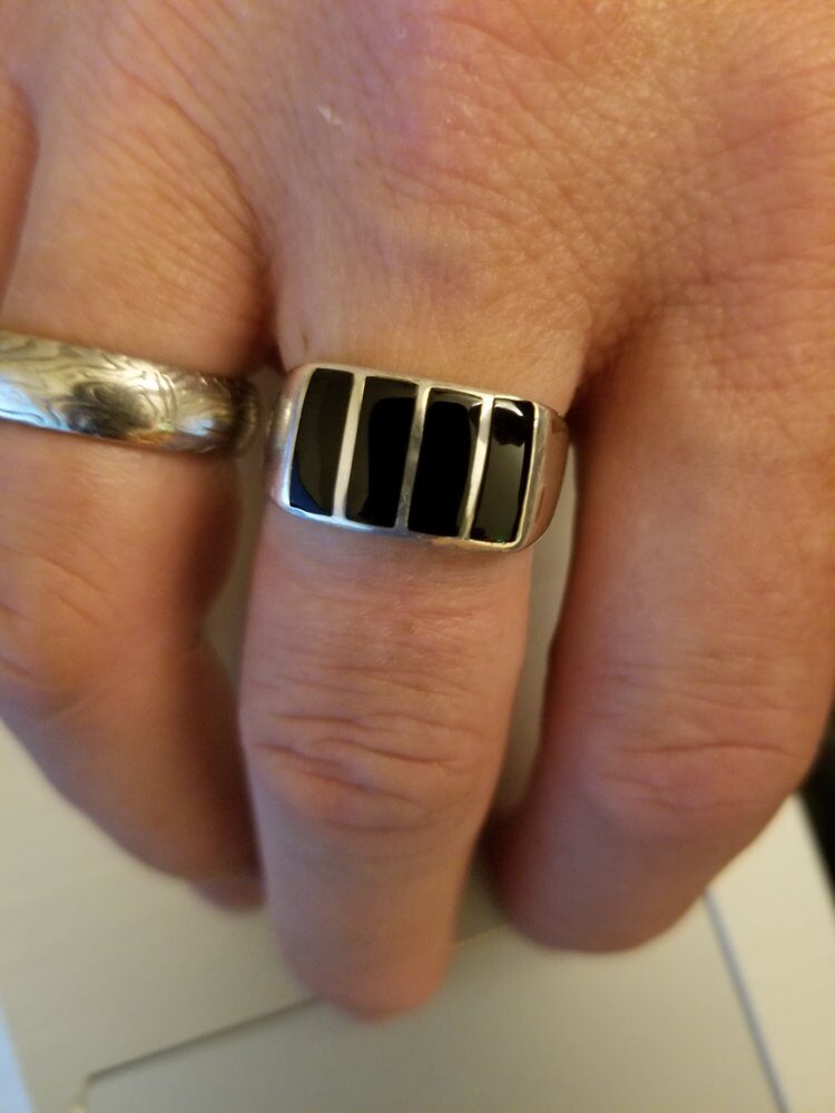 Rebuilding a Mykonos Onyx Ring by George Necula, view 2