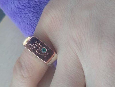 Hand-Engraved Gold Signet Ring by George Necula